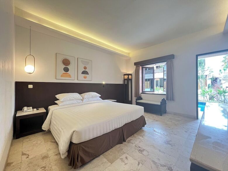 Hotel Kuta Lagoon Resort And Pool Villas