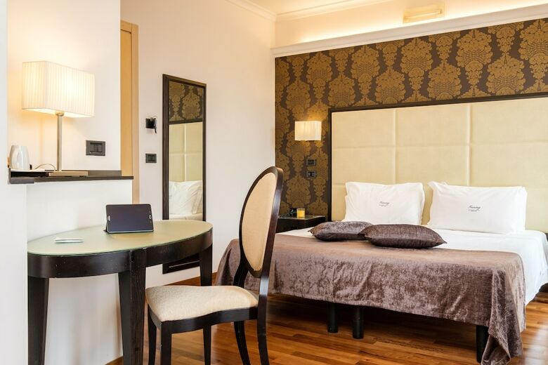 Hotel Touring