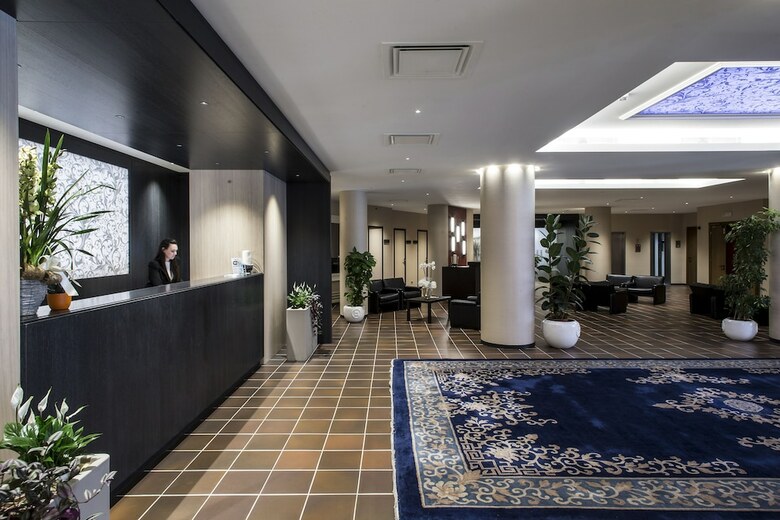 Hotel Mirage