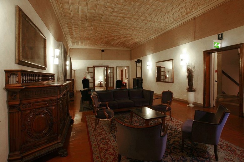 Hotel Columbus