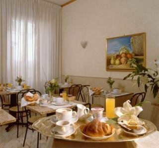 Hotel Embassy