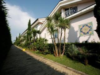 Hotel Leucosya