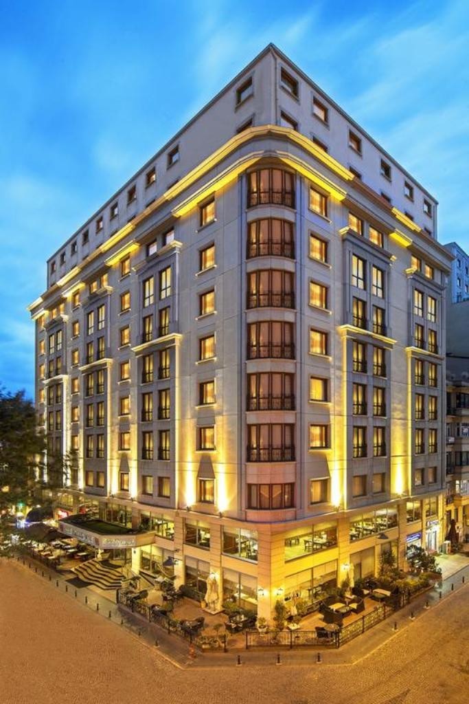 Hotel Grand Oztanik