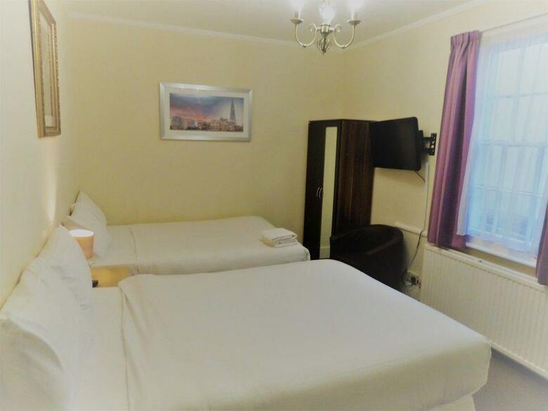 Lancaster Court Hotel