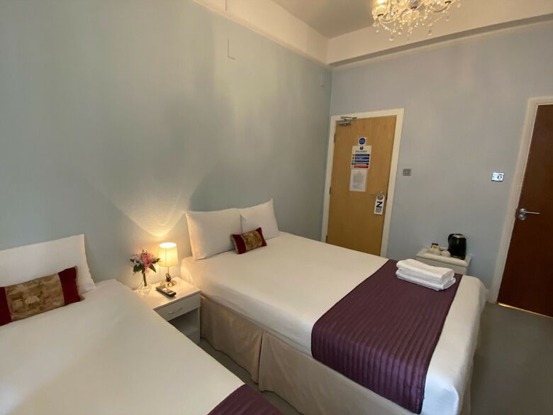 Lancaster Court Hotel