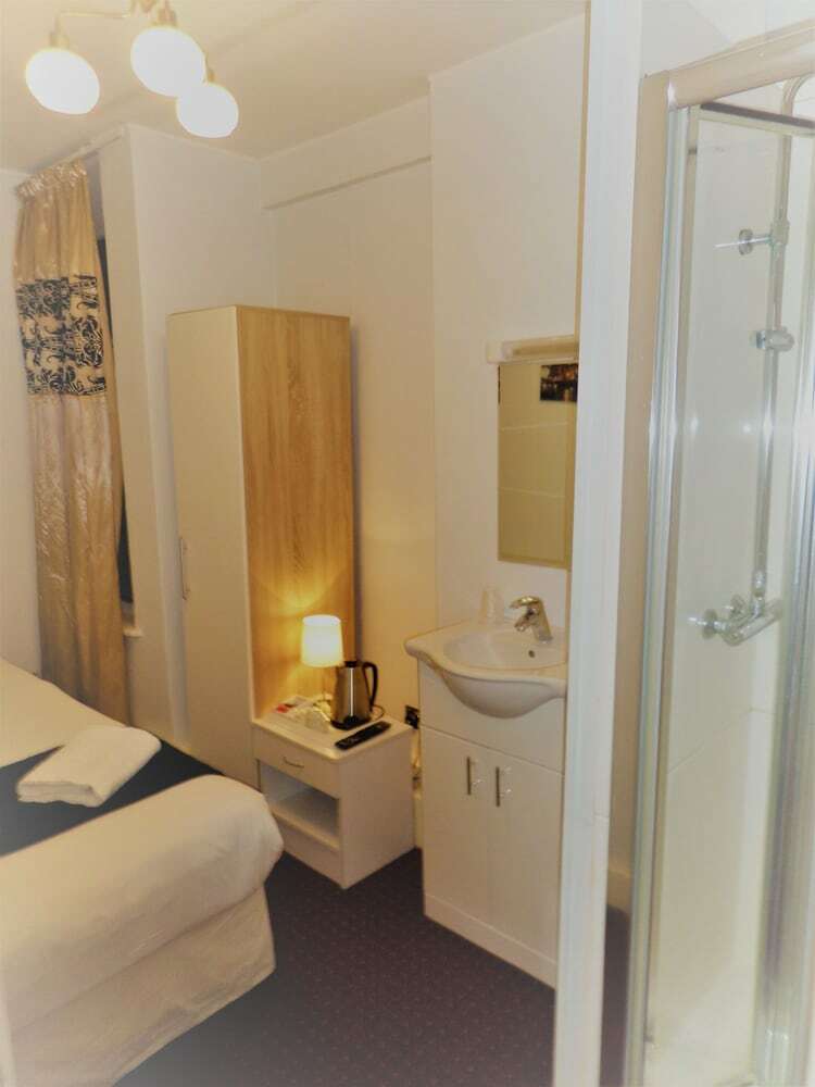 Lancaster Court Hotel