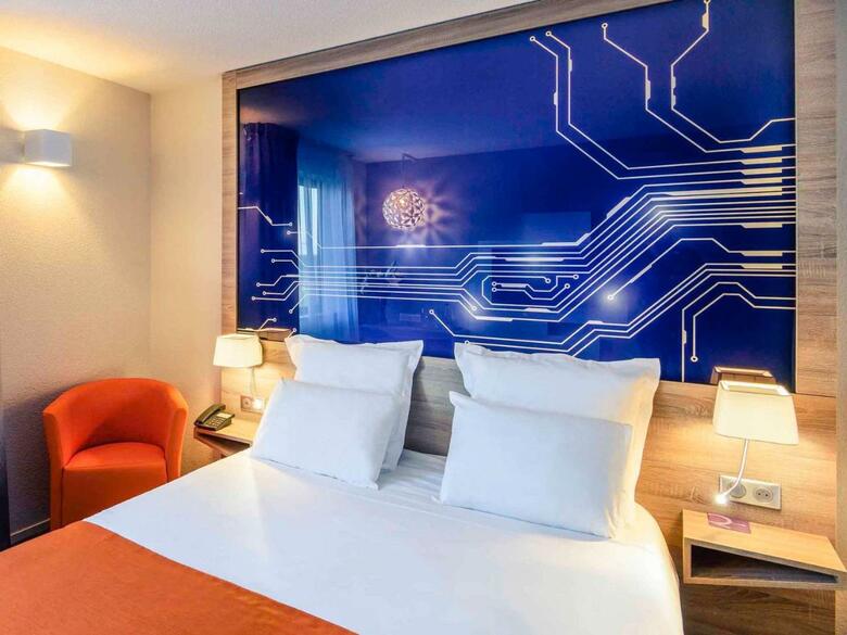 Hotel Mercure Poitiers Aquatis Site Du Futuroscope