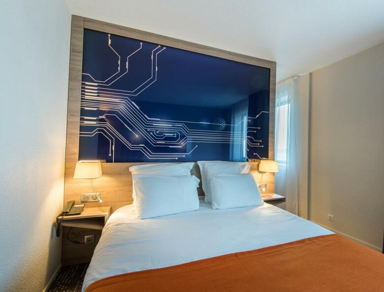 Hotel Mercure Poitiers Aquatis Site Du Futuroscope