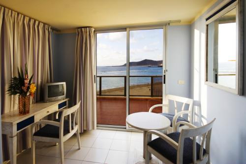 Apartamentos Col�n Playa