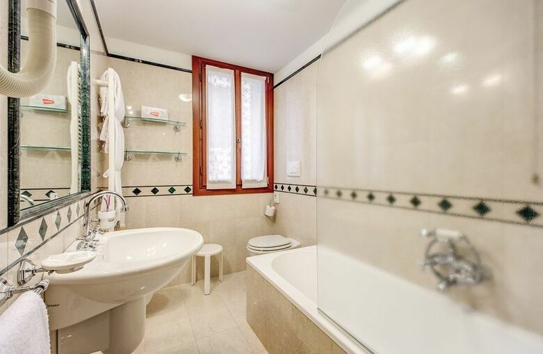 Hotel Basilea