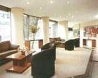 Hotel The Hill Residence