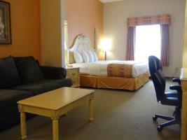 Best Western Plus Bass Hotel & Suites