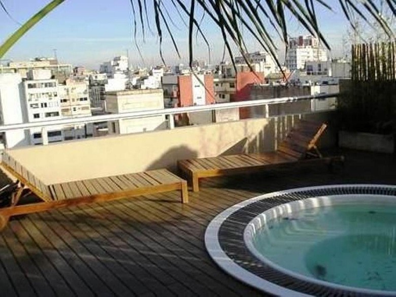 Hotel Premiere Callao Suites
