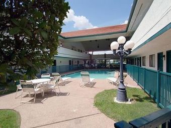 Hotel Best Western Irving Inn & Suit