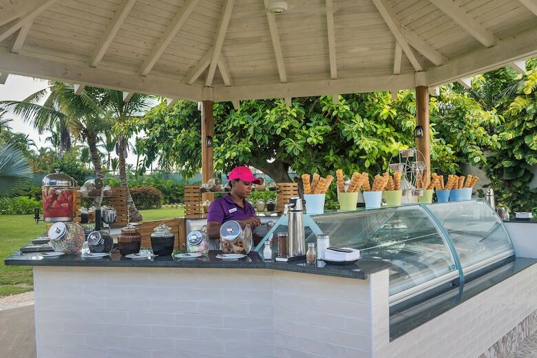 Hotel Ocean Blue & Sand Beach Resort - All Inclusive