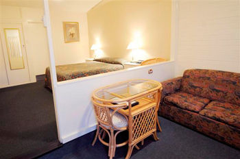 Hotel Abel Tasman Airport Motor Inn