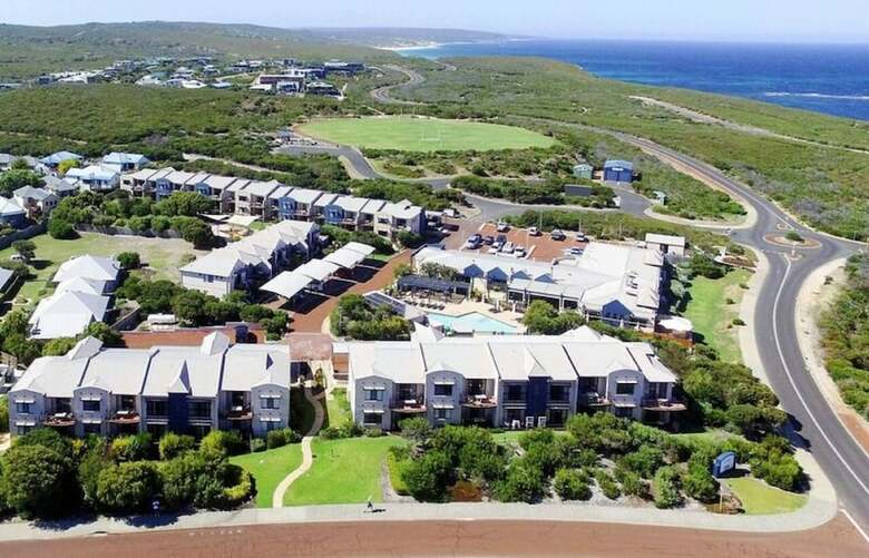 Hotel Margarets Beach Resort