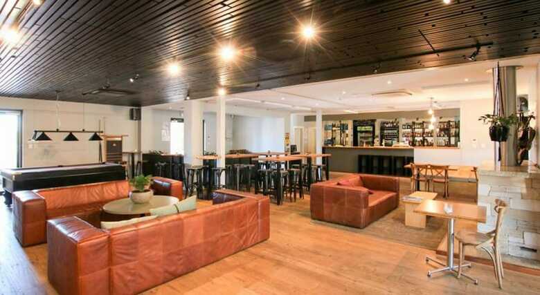 Hotel Margarets Beach Resort
