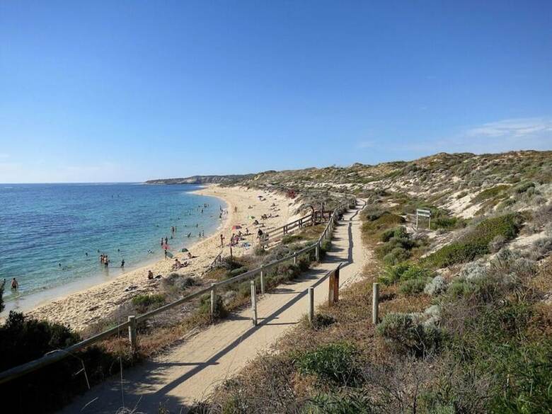Hotel Margarets Beach Resort