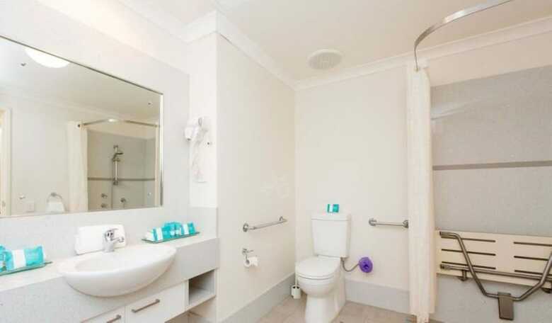 Hotel Margarets Beach Resort