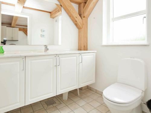 Two-bedroom Holiday Home In Bl�vand 14