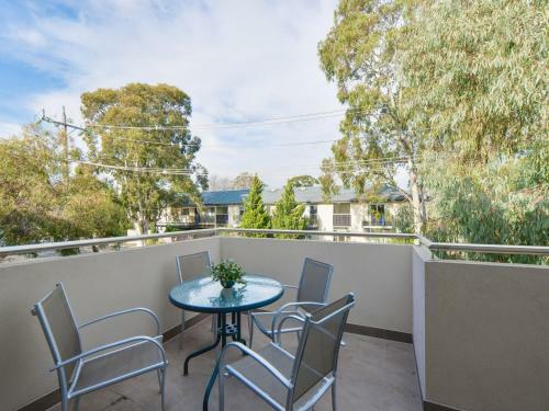 Boutique Stays - Maple On Kent, Glen Iris Townhouse