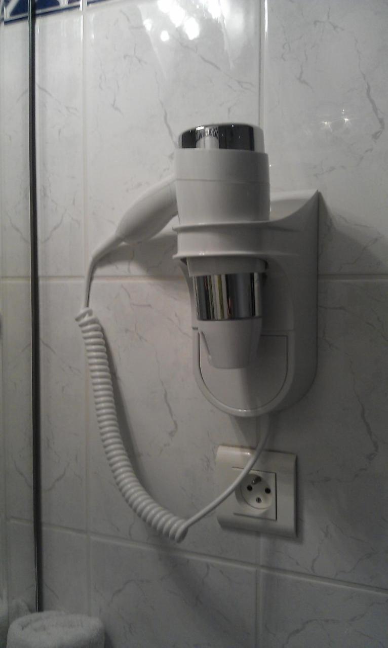 Brit Hotel Confort Nevers Centre Gare