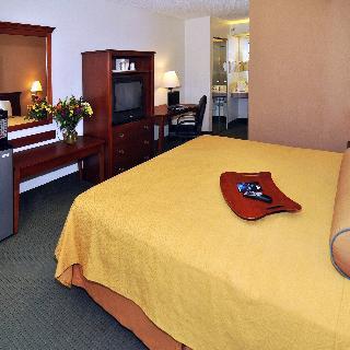 Hotel Quality Inn & Suites Cattle Baron