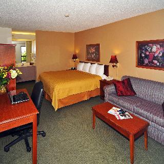 Hotel Quality Inn & Suites Cattle Baron
