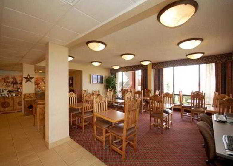 Hotel Quality Inn & Suites Cattle Baron