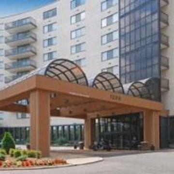Clarion Collection Hotel Arlington Court Suites