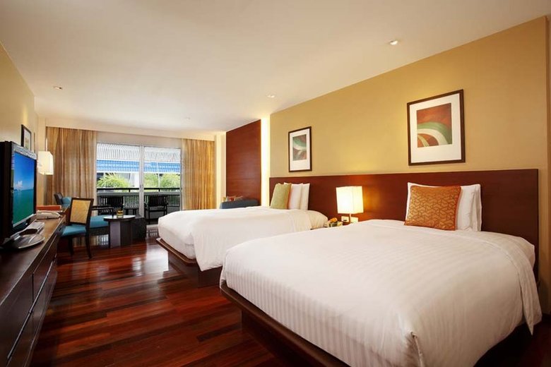 Hotel Courtyard By Marriott Phuket At Patong Beach