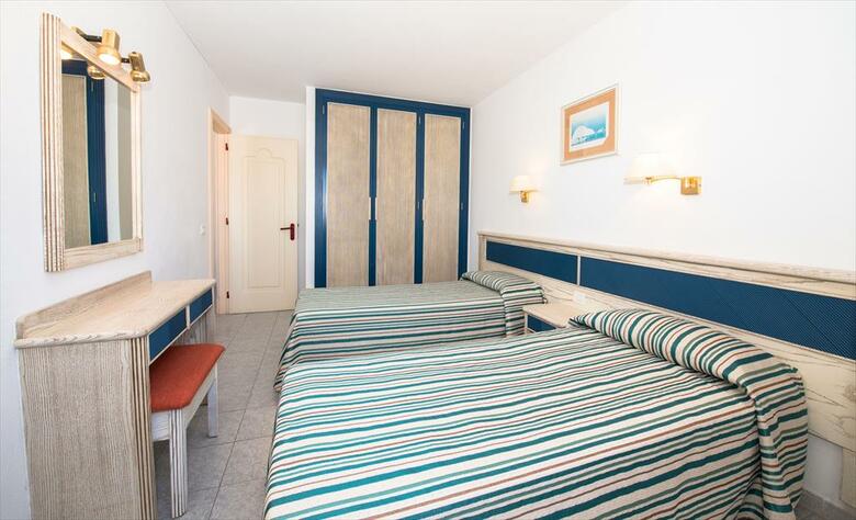 Apartamentos Bungalows Tara