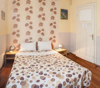 Hostal Galiani Hostel