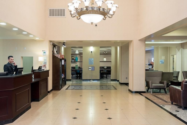 Holiday Inn Express Hotel & Suites Los Angeles Airport Hawthorne