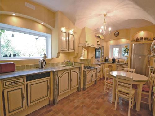 Holiday Home Quartier Charmanjon
