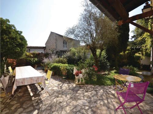 Holiday Home Quartier Charmanjon