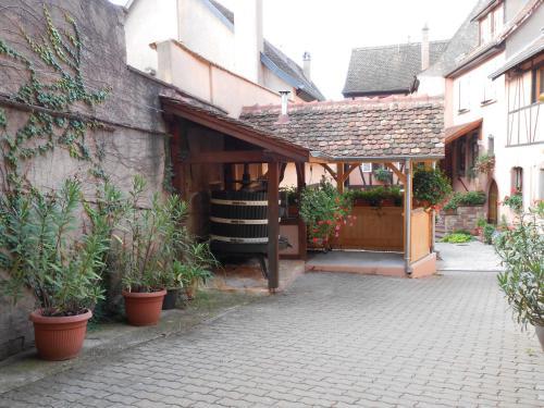 Bed & Breakfast La Griffe � Foin Au Restaurant Raisin D'or
