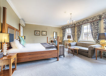 Hotel Richmond Gate
