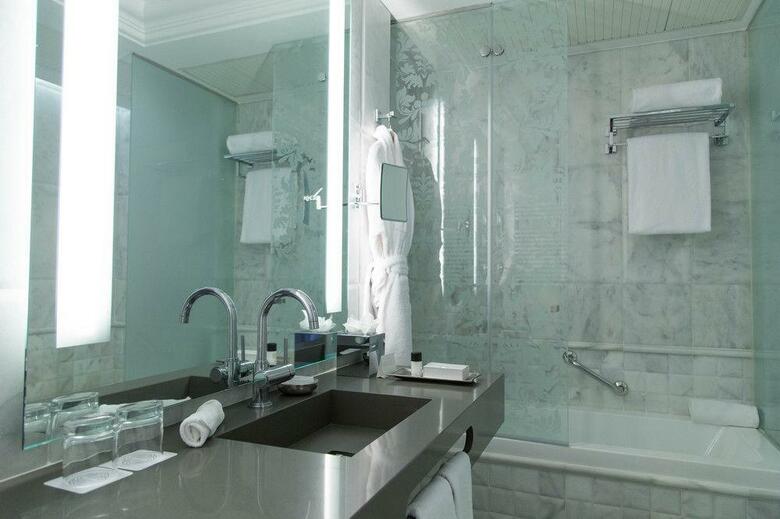 Hotel �nico Madrid