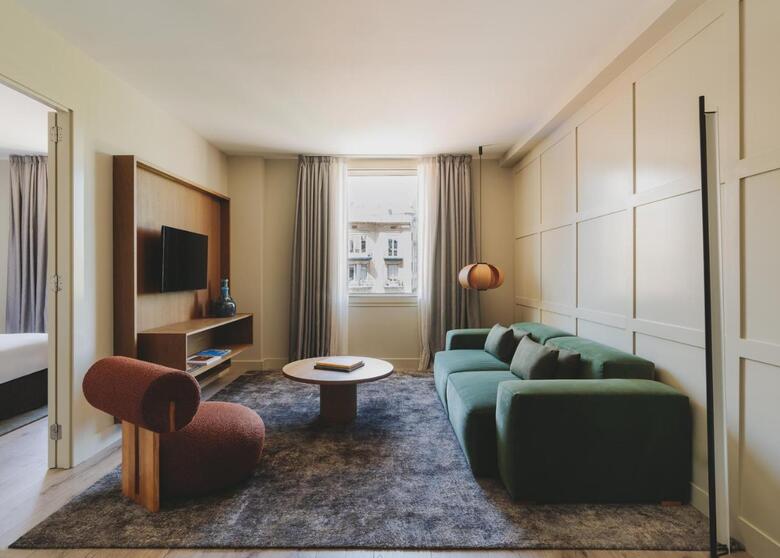 Hotel Catalonia Boulevard