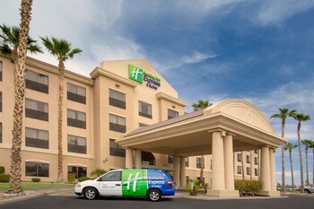 Holiday Inn Express Hotel & Suites Yuma