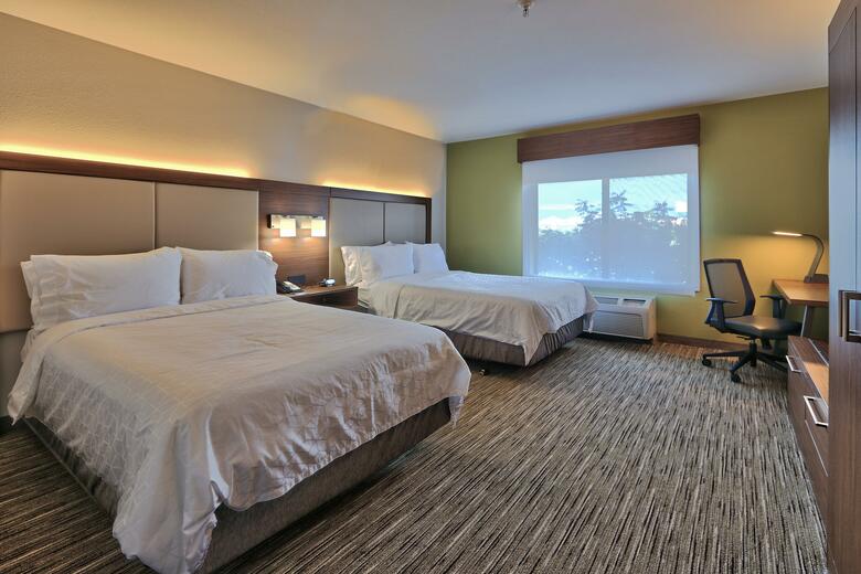 Holiday Inn Express Hotel & Suites Albuquerque Historic Old Town
