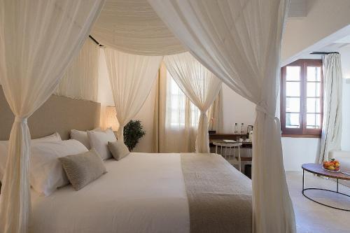 Hotel S'hotelet D'es Born - Suites & Spa
