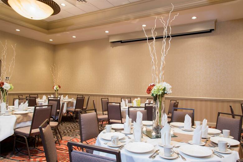 Hotel Hilton Grand Rapids Airport