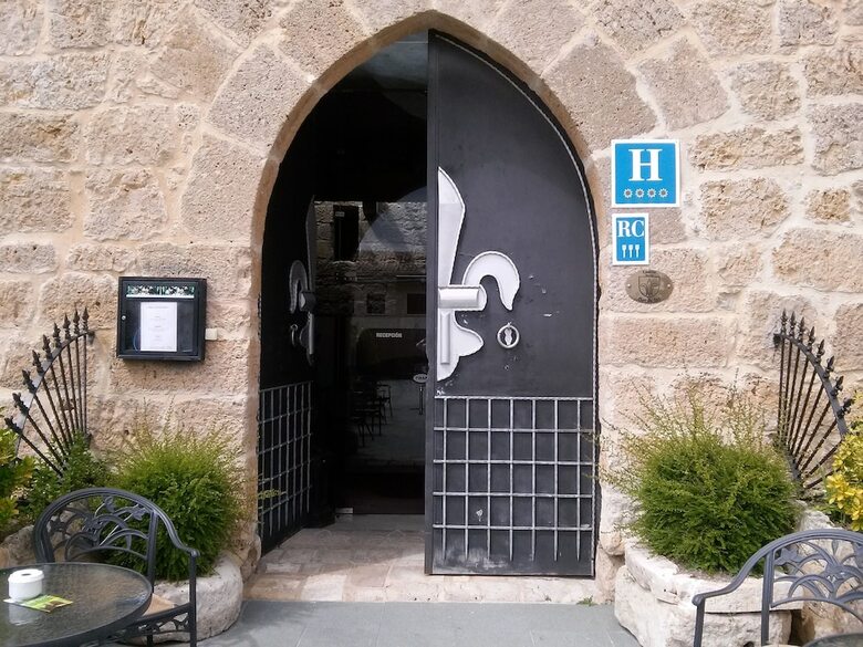 Hotel Se�orio De Olmillos