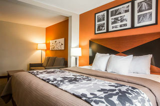 Hotel Sleep Inn & Suites East Chase