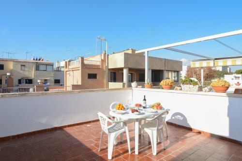 Villa 28 Townhouse 200mts From Sea/beach