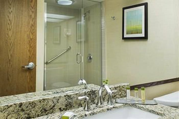 Doubletree Hotel & Exec. Meeting Ctr. Portland-lloyd Center