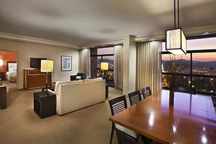 Doubletree Hotel & Exec. Meeting Ctr. Portland-lloyd Center